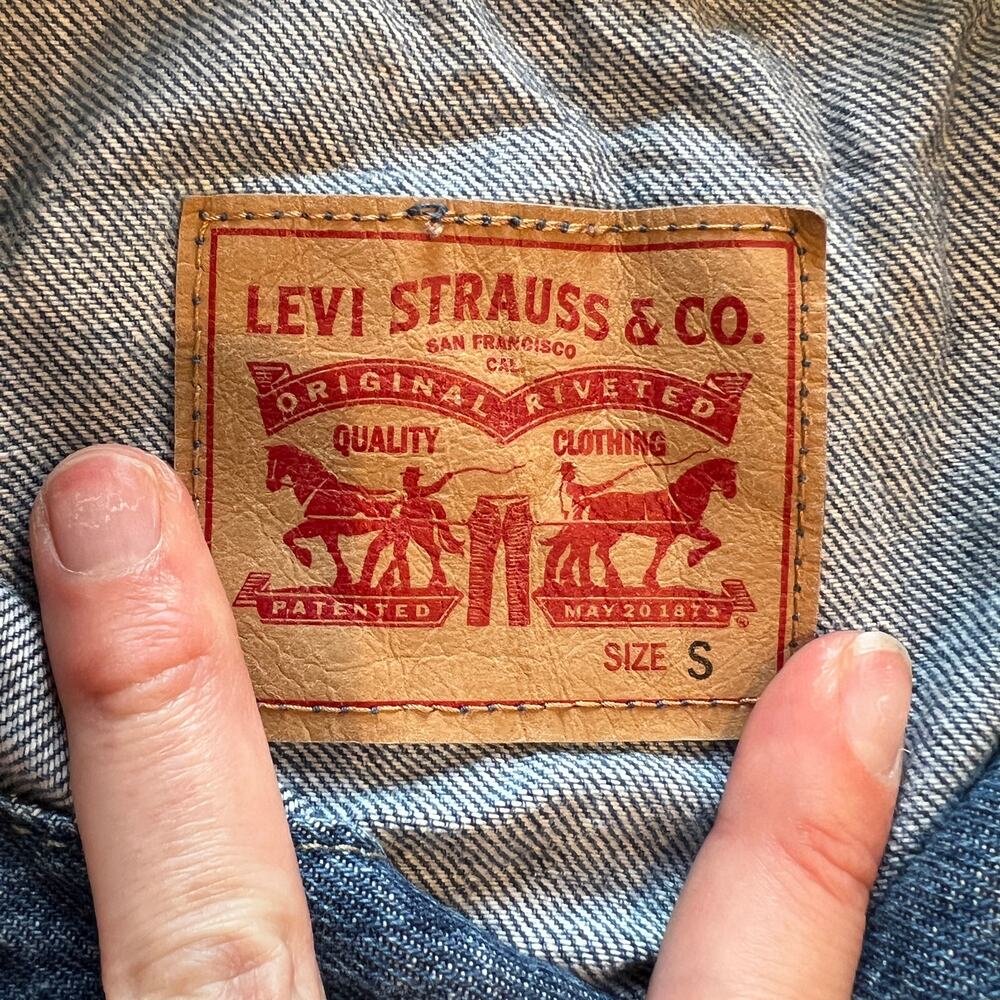 LEVI'S Women's Trucker Jean Jacket Size S - Picture 5 of 8